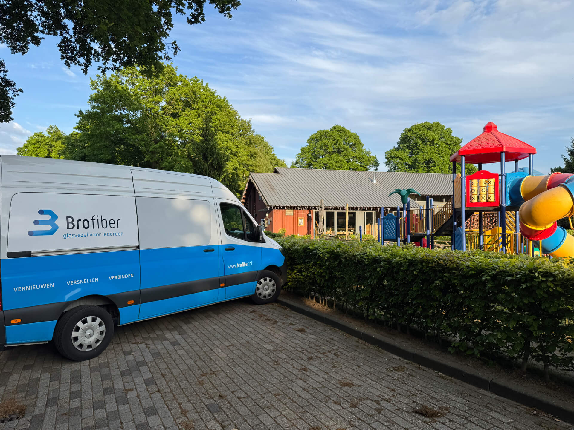 https://brofiber.nl/wp-content/uploads/2025/06/glasvezel-in-zandoerle-1.jpg