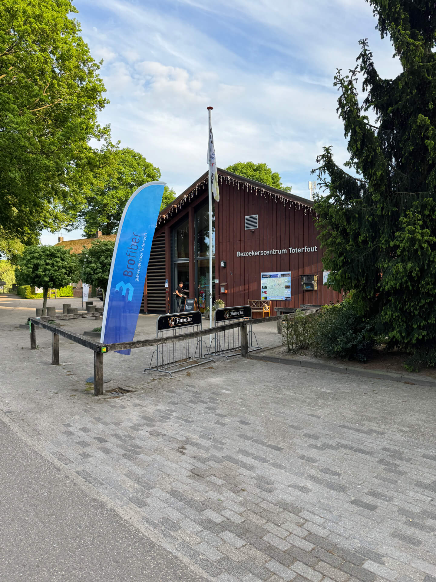 https://brofiber.nl/wp-content/uploads/2025/06/glasvezel-in-zandoerle-2.jpg