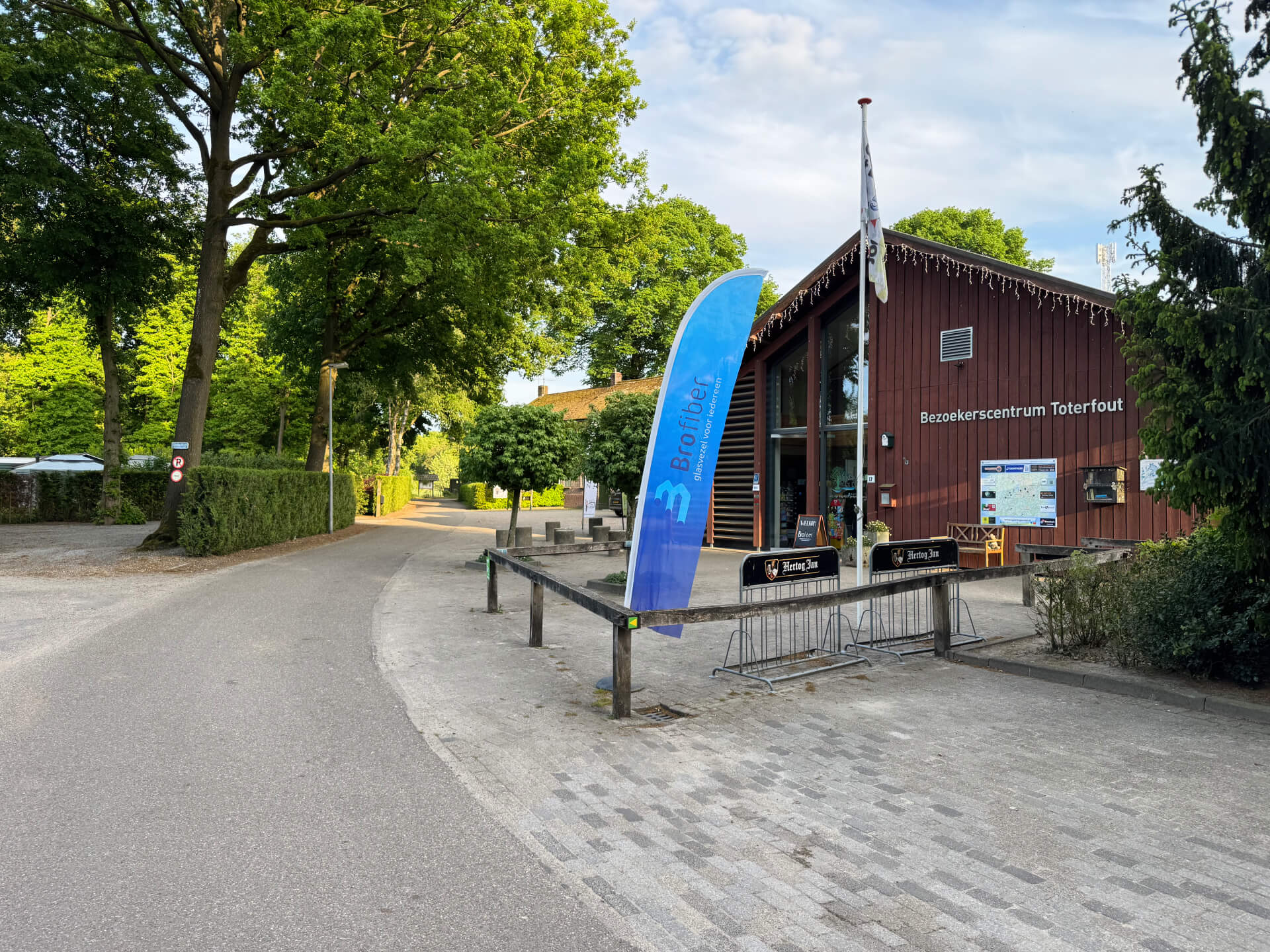 https://brofiber.nl/wp-content/uploads/2025/06/glasvezel-in-zandoerle-3.jpg
